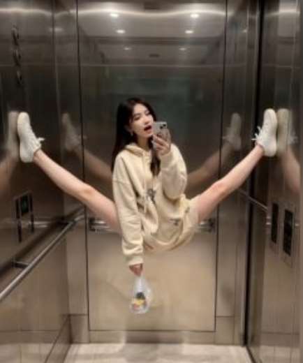 图片[2]-AI生成电梯一字马美女制作教程，条条流量上万，别再在外面被割韭菜了，全流程实操-问小徐资源库
